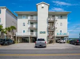 Waterfront condo one block to Oceanfront