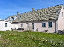 Amazing Home In Skillinge
