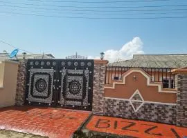 Luxury & Secured 3 Bedroom House with 24 Hours Solar Light