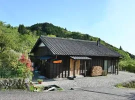 峠のお宿 巧の実家 Magome Guest House, Along the Nakasendo Trail