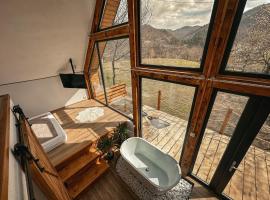 Luna by NorAtlas Heritage, hotel in Varlaam