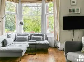 Mattock Lane Parkside Apartment