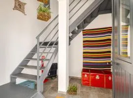 Casas da Colmeia T1 Grey Stairs