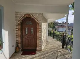 Veronika Apartments