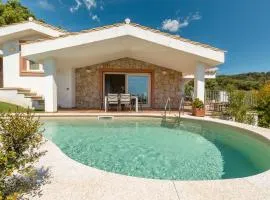 Villa Stefanina - Vista mare e piscina privata vicina alla spiaggia di Cala Sinzias