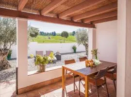 Casa del Pino by Rosas Cantares