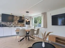 Stijlvol chalet Zeeland - Sauna & omheinde tuin VP082