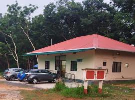 VANASIRI COTTAGE (Tourist Home), chalupa v destinaci Dharmastala