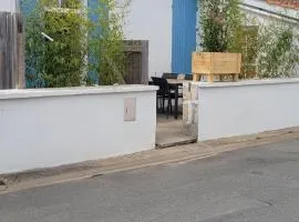 la cabane de chez berthe proche de la plage