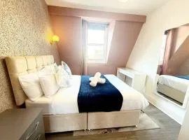 A8-3rd Floor 3-bed flat in Elephant and Castle