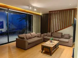 The LakeFront Villa