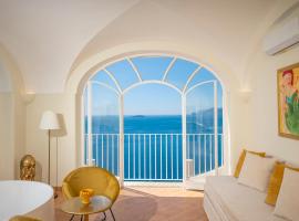 Villa Santa Chiara Positano Suites, hotell sihtkohas Positano