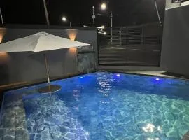 Casa nova e grande na Praia do Atalaia Salinas