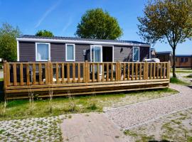 Moderne chalet op het strand, plážový hotel v destinaci Kropswolde
