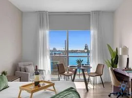 Hollywood Bliss - Near Beach Studio - Rooftop Pool