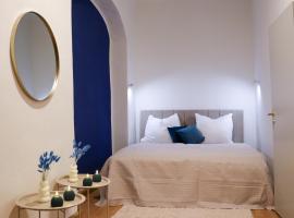 Viesnīca YR Apartment - Stadtzentrum - Billardtisch - Parkplatz - 140qm - Kaffee pilsētā Baucene