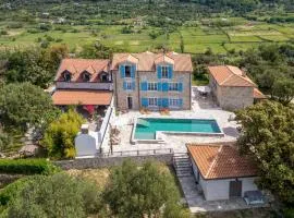 Amazing Home In Mundanije
