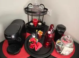 Chambres avec salle de bain et cuisine partagées