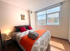 Lujoso y soleado departamento en Sopocachi, hotel a La Paz