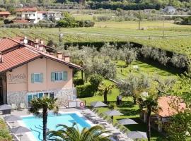 Residence Verdeblu, hotel v destinaci Arco