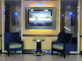 海恩斯维尔快捷假日&套房酒店,位于MidCoast Regional Airport - LIY附近的酒店