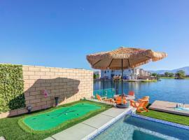 The Port at Terra Lago Lake Retreat With Game Loft, hotel Indióban