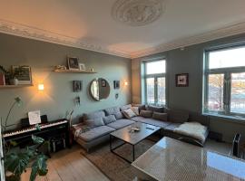 Staymate 15 minutes from Barcode, chata v Osle