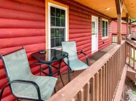 Cozy Smoky Mtn Cabin Pointing to Fun and Relaxation