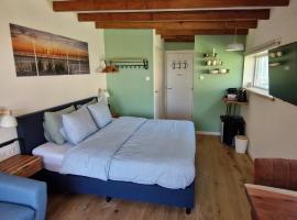 The Shed, hotel v destinaci De Cocksdorp