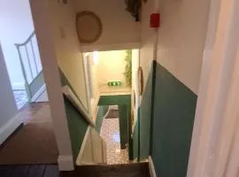 Quirky 1 bed maisonette
