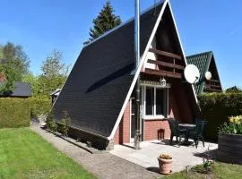 Cabin by Lake Dümmer with Terrace Views