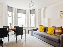 KGV Stays - Sant Bank City Apartment, 1 bed, modern, central, near beach