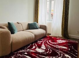 Appartement Quartier Jardin Public, hotel in Parthenay