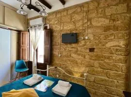 Home Via Neve-Historical Centre