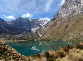Huayhuash Trek - Cuartelhuain Huayllapa 6 days