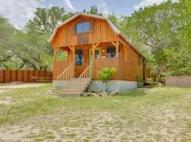Cozy Couples Cabin Retreat in Concan!
