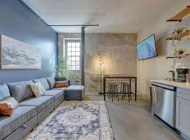 Elegant 2BD near Historic Pabst Brewery - Fiserv