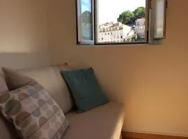 Boavista Apartment, Panoramic Castle, Graça and City Views, Historic Mouraria Lisbon