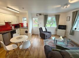 Sweethaven Chalet, hotel v destinaci Killarone