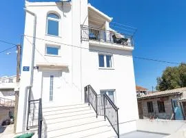 Holiday house with a parking space Slatine, Ciovo - 24437