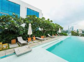 Serenity Saigon Sky Villas - Free One Way Airport Shuttle, hotel em Cidade de Ho Chi Minh