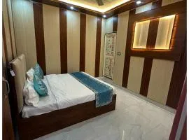 AYODHYA HOTEL R-G PALACE Near Ram janam Bhoomi andn Temple - A Premium Hotel In Ayodhya