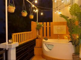 Cityview Home with Outdoor Jacuzzi, hotel in Baguio