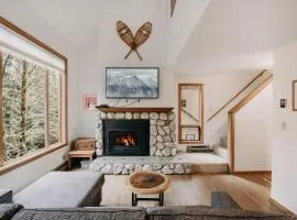 Snowater Condo 88 - Wi-Fi - Fireplace - Sleeps 6