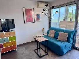 Le Scarlett- Confort à Palavas-Plage à proximité, Terrasse, Piscine et Clim -LaConciergerieByNina