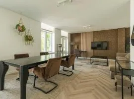 New Xl Prestige Home With Balconies