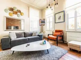 Historic Balat 2bd2bath Central House! #388