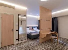 Renion City Hotel, hotel in Almaty