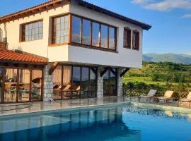 Macedonium Luxury Villa with big pool & Fireplace