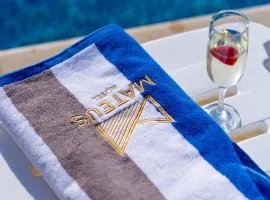Mateus Hotel & Pool